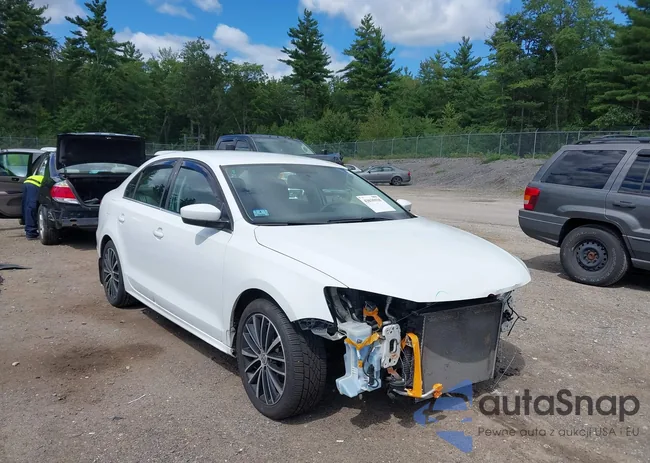 3VW2B7AJ1HM400657: 43035918