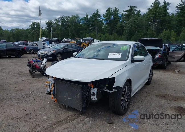 3VW2B7AJ1HM400657: 43035918