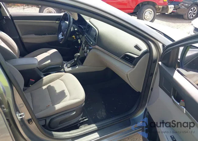 KMHD84LFXKU767802: 43035959