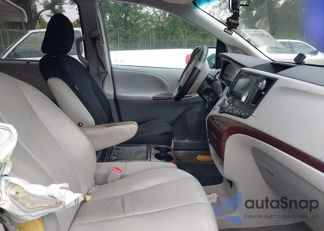 5TDYK3DC3CS218373: 43035982