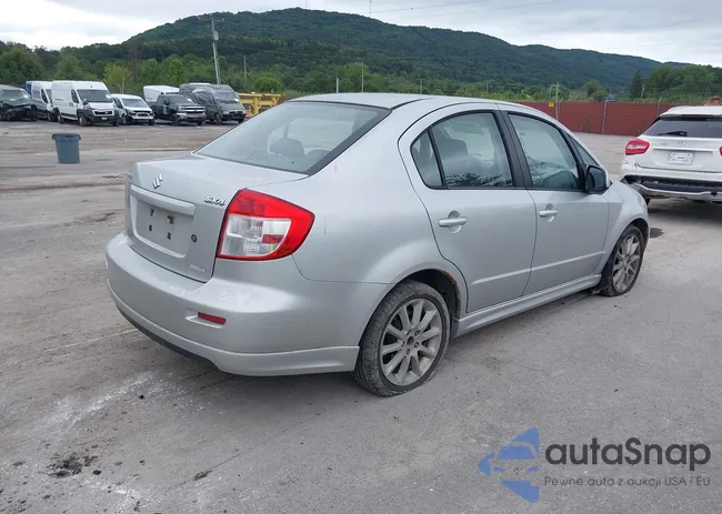 JS2YC414396200647: 43036140