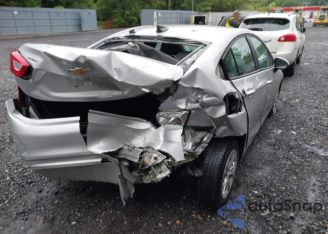 1G1BC5SM8K7126185: 43037279