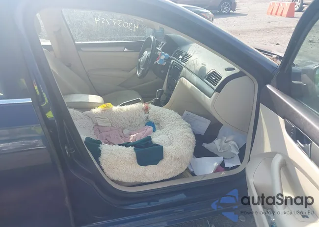 1VWBS7A34EC110282: 43037754