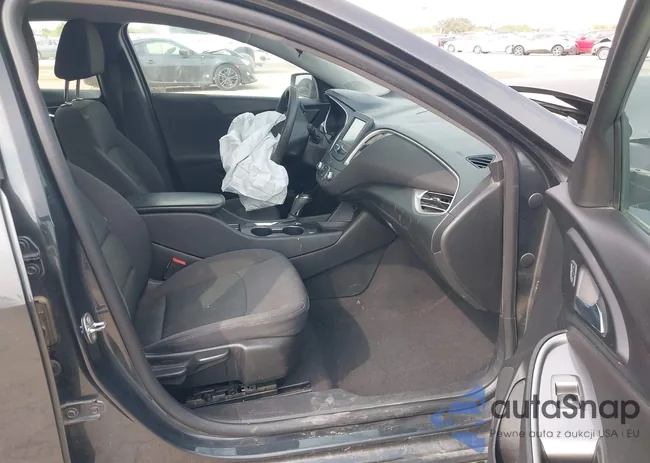 1G1ZB5ST4HF201990: 43036896