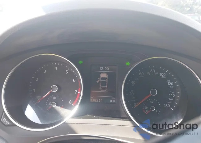 3VWDB7AJXHM256857: 43037040