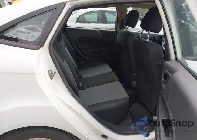 3FADP4AJ0HM164018: 43037074