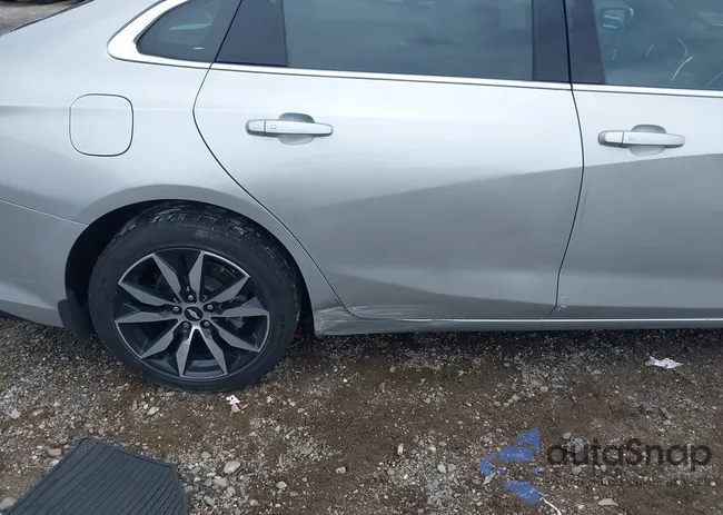 1G1ZD5ST1JF137746: 43038313