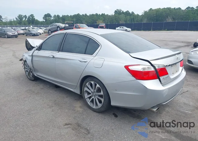 1HGCR2F5XFA026496: 43038333