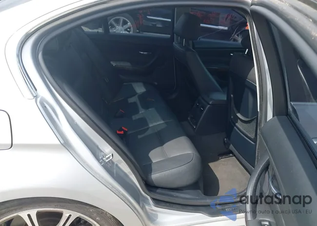 WBAVB73587KY60014: 43038492