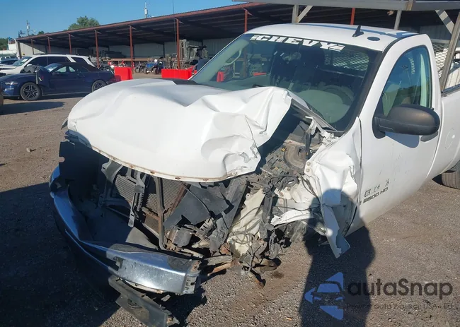 1GCHK24K38E106364: 43038558