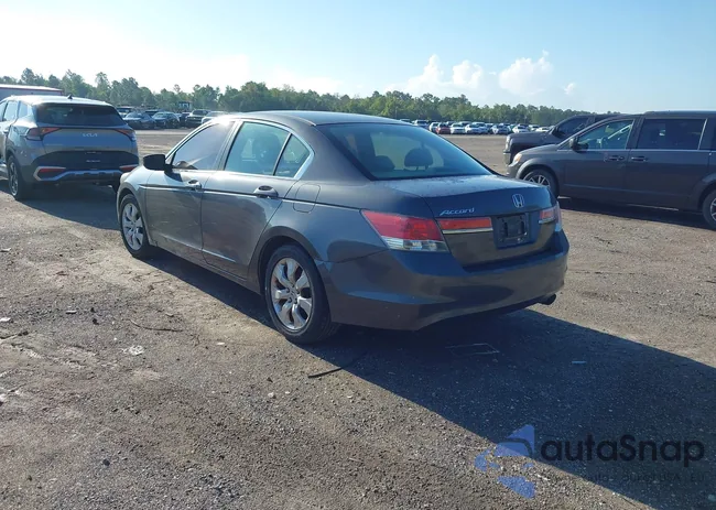 1HGCP2F38CA061568: 43038637