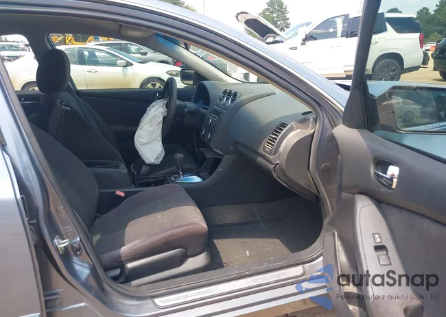 1N4AL2AP2BN409972: 43037870