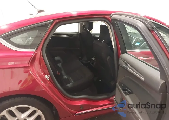 3FA6P0HR2DR207056: 43038058