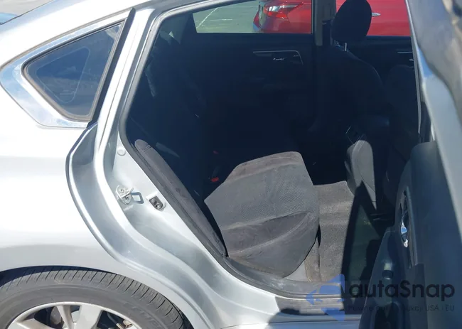 1N4AL3AP5EC425752: 43038246