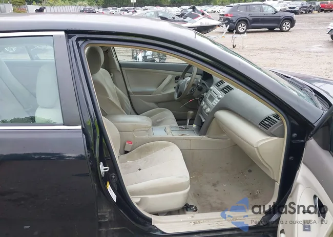 4T1BF3EK4BU684657: 43039329