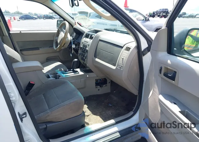 1FMCU0D72AKB81676: 43039334