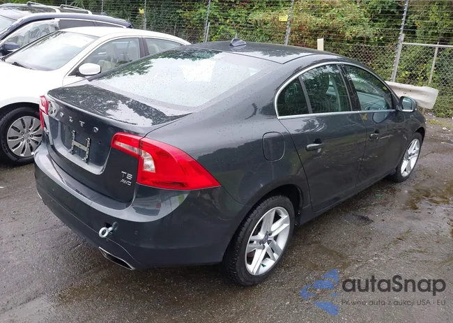 YV1612TM6F2354162: 43039592