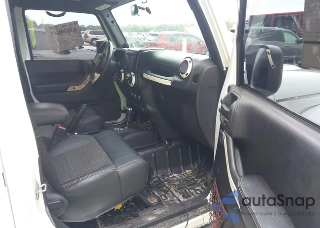 1C4BJWEG6CL160613: 43039847