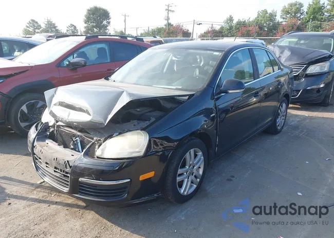 3VWEF71K17M180297: 43038955