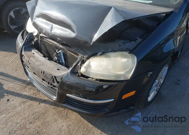 3VWEF71K17M180297: 43038955