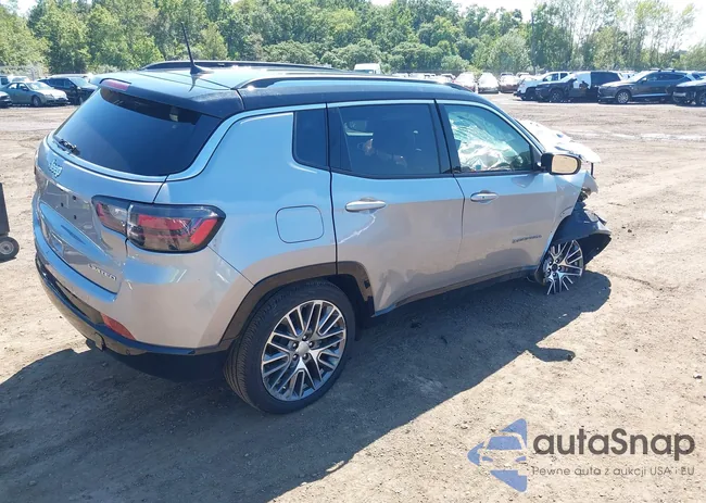 3C4NJDCB3NT153263: 43039136