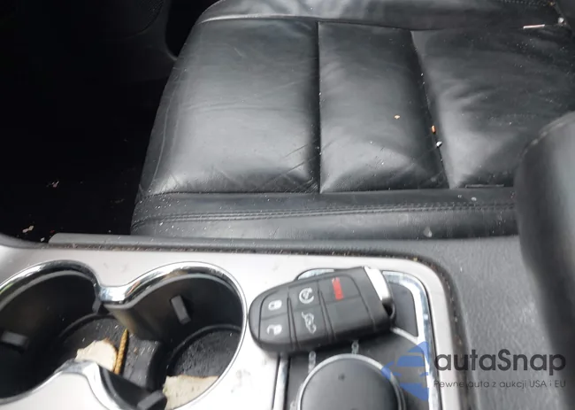 1C4RJFBG8KC756596: 43040323