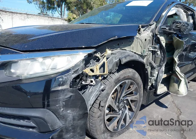 2HGFC4B0XJH305607: 43040656