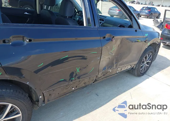 3VV3B7AX5KM078299: 43039994