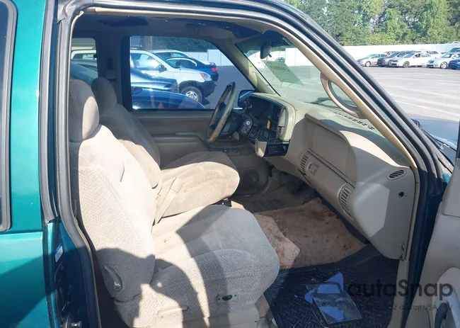 2GCEK19R7V1117206: 43040049