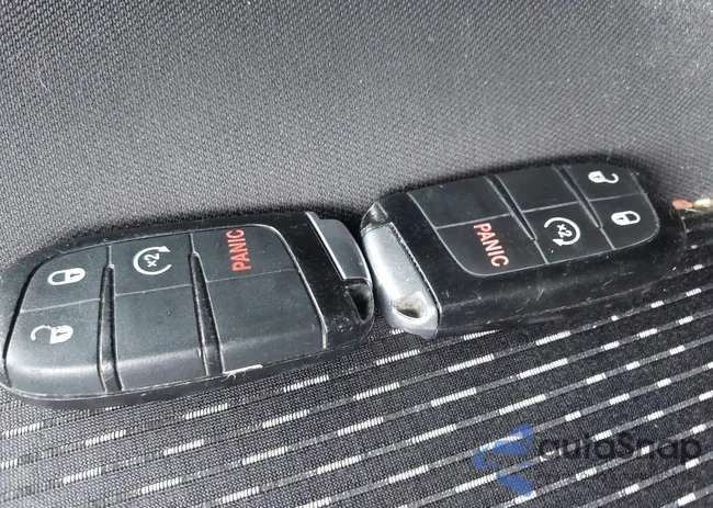 3C4PDCBB8FT745707: 43040121