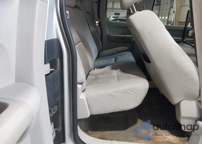 1GTR2VE38BZ371830: 43040157