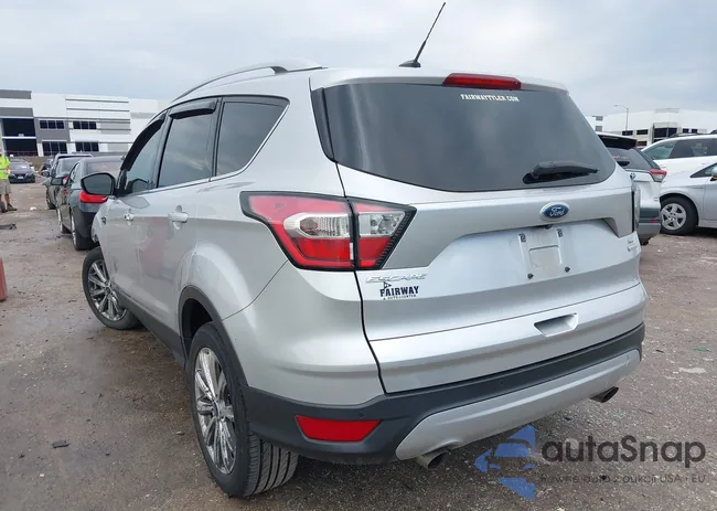 1FMCU0J95HUE94399: 43040200