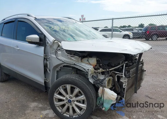 1FMCU0J95HUE94399: 43040200