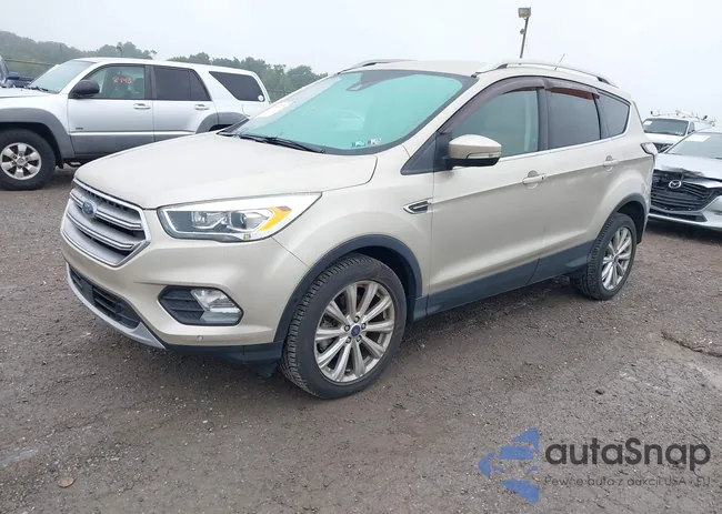 1FMCU9J9XHUC17963: 43040230