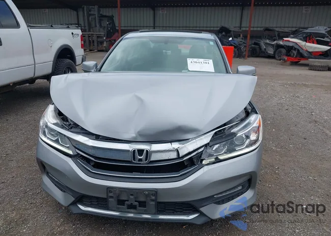 1HGCR2F85GA134729: 43041301