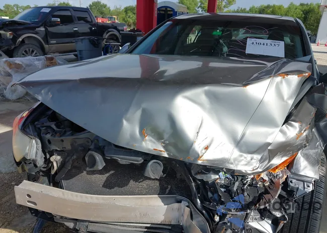 JH4CU26679C036321: 43041337