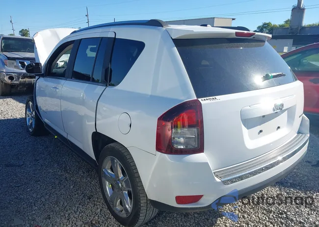 1C4NJCCB3ED529752: 43041480