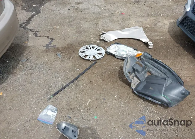 1NXBU4EE3AZ327829: 43041657