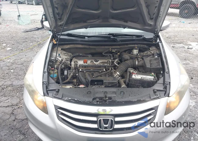 1HGCP2F34CA107493: 43041710