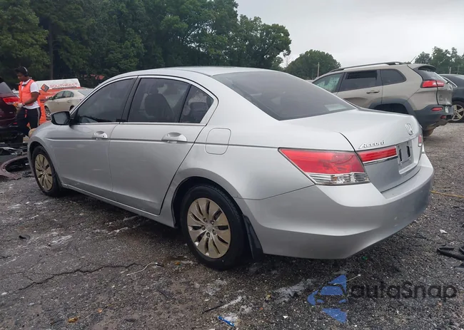 1HGCP2F34CA107493: 43041710