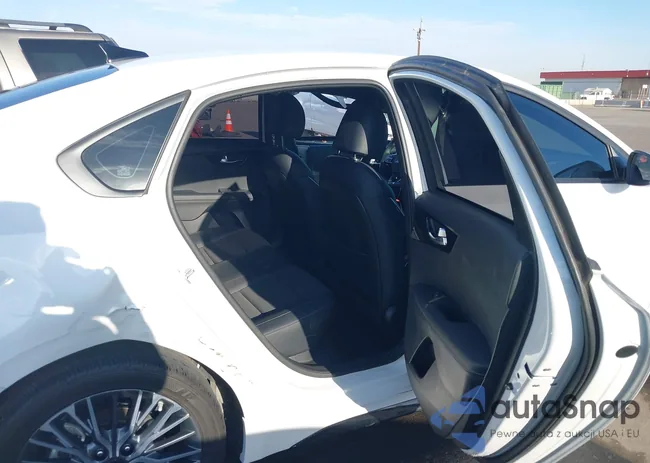 3KPF54AD6PE552947: 43041743