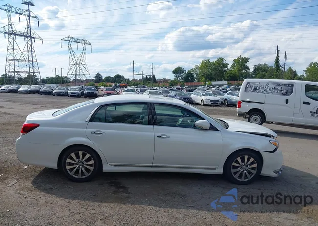 4T1BK3DB8BU388540: 43041753