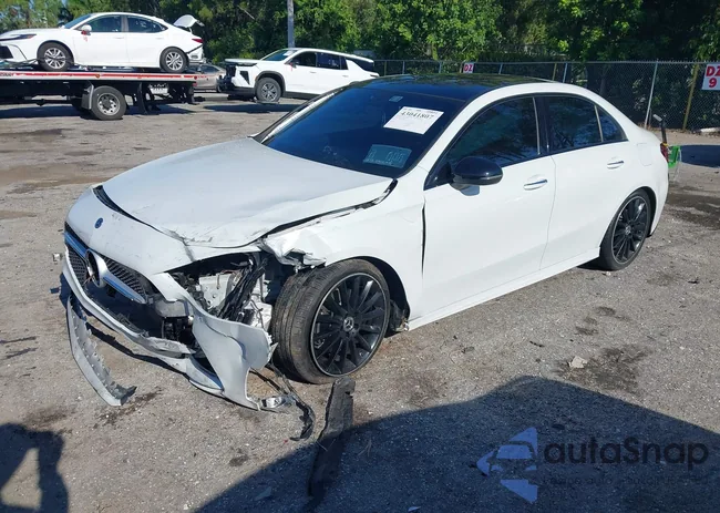 WDD3G4EBXLW037901: 43041807