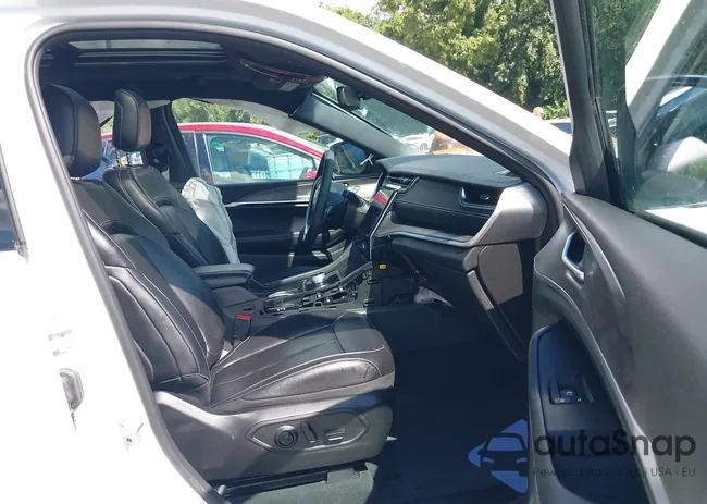 1C4RJKBGXR8601067: 43040878