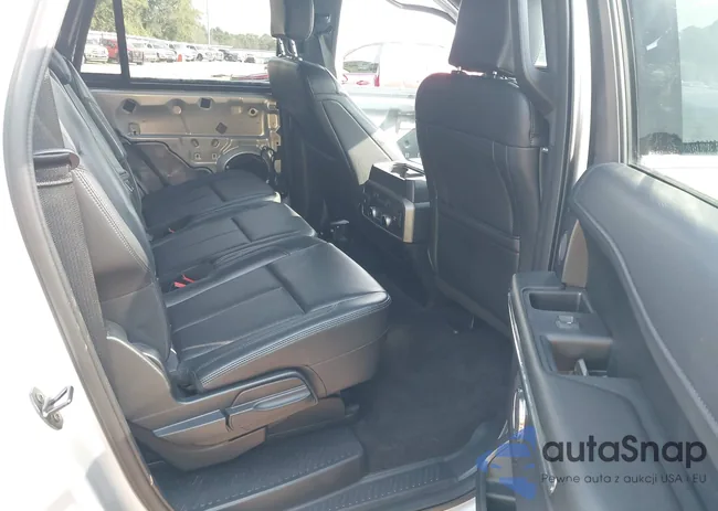 1FMJK1HT2KEA13501: 43041059