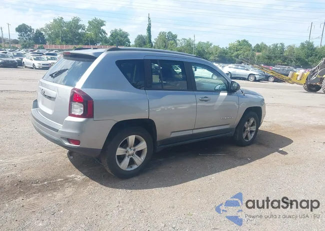 1C4NJCBA5GD561016: 43042294