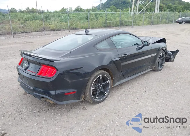 1FA6P8CF8L5145904: 43042405