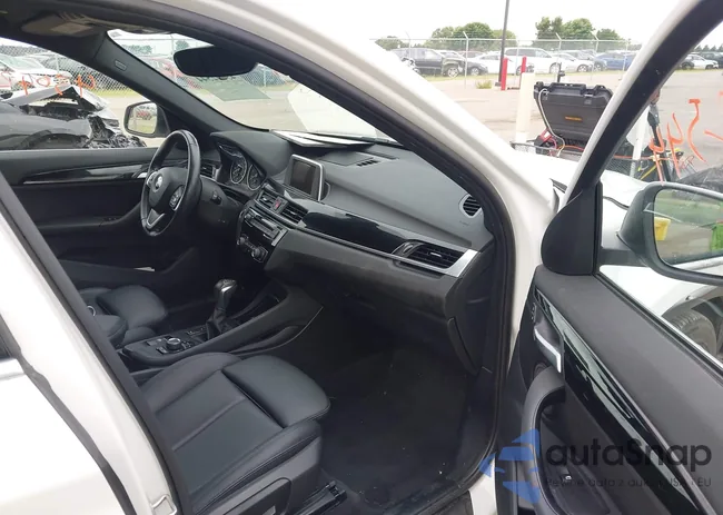 WBXHT3C32H5F83337: 43042544