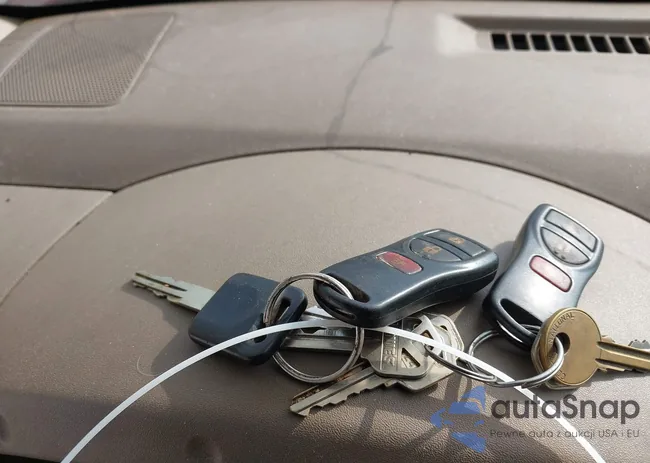 1N6AD09WX7C449661: 43042606