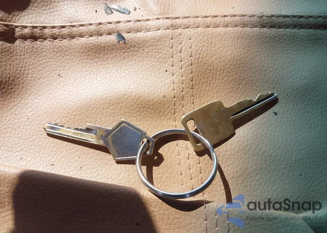 1B4GW12P2CS273041: 43042634